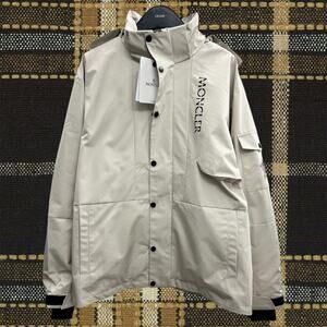 Moncler Men's White Jacket